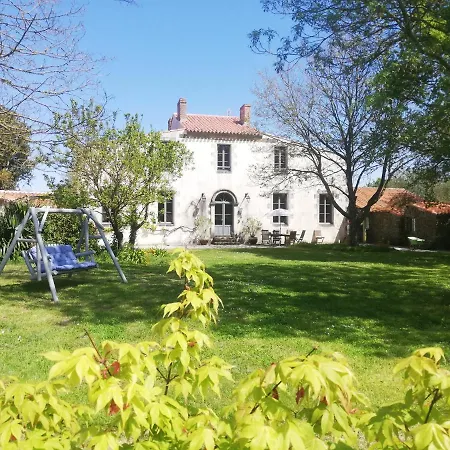 Au Logis De La Mongie ベッド・アンド・ブレックファスト Soullans